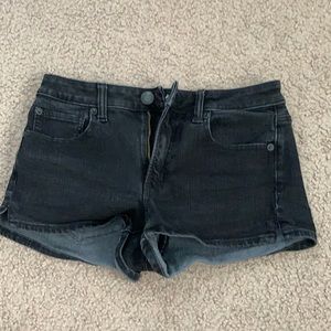 american eagle black shorts